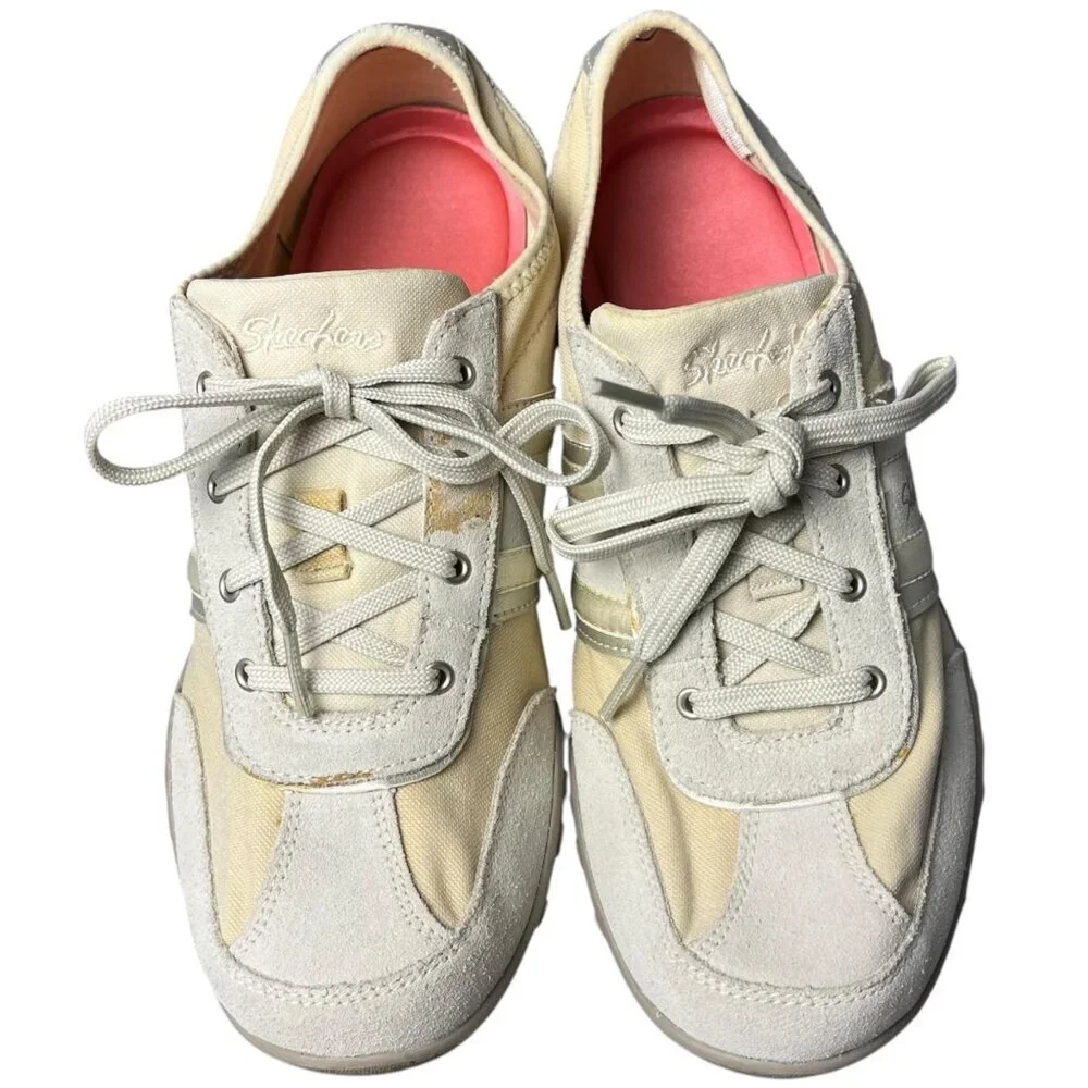 Skechers Size 9.5 Breathe Easy Athletic‎ Sneakers Beige White Sporty Leather
